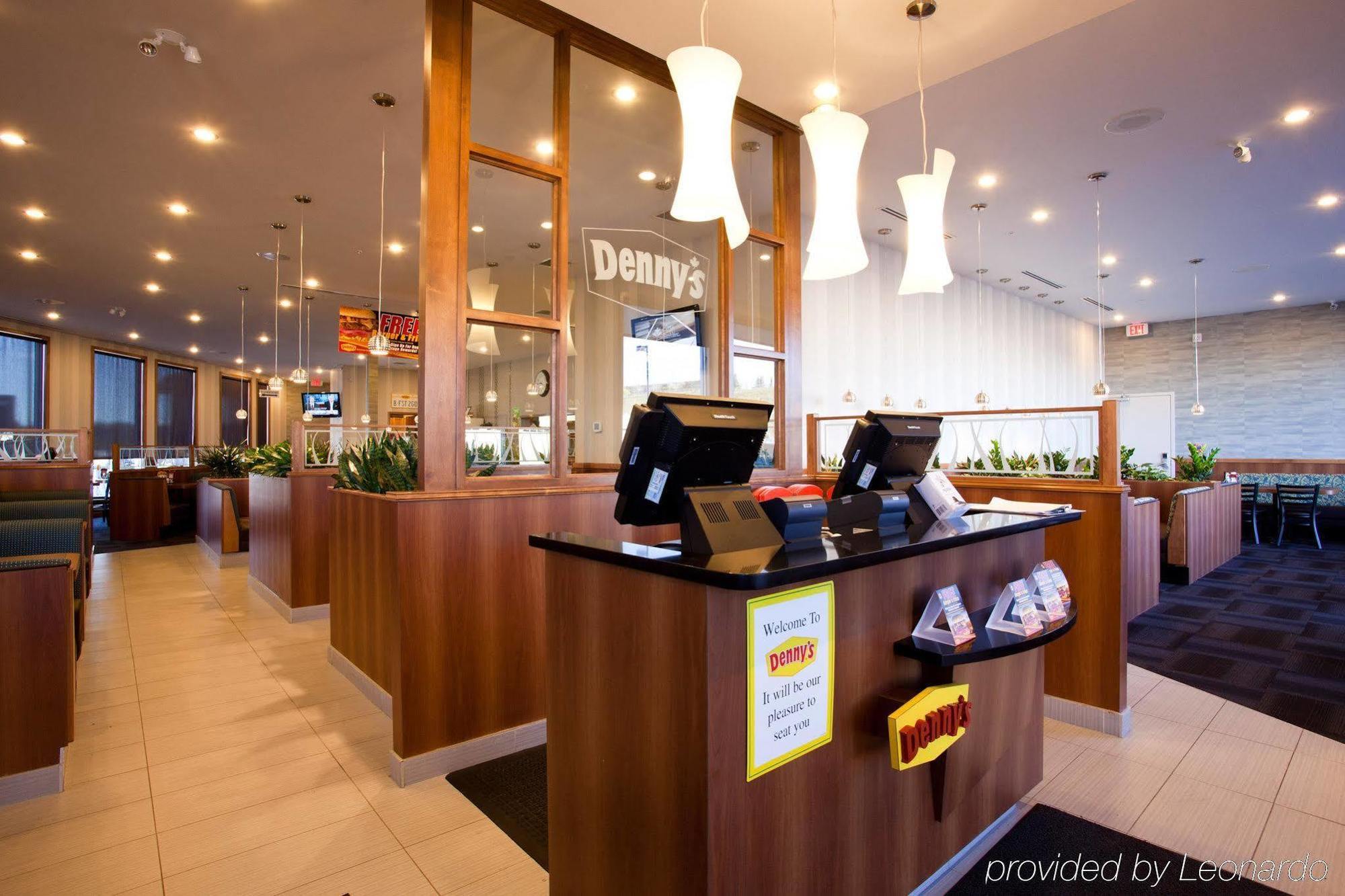 Sandman Hotel Penticton Ngoại thất bức ảnh